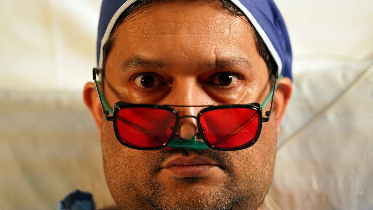 عینک قرمز
