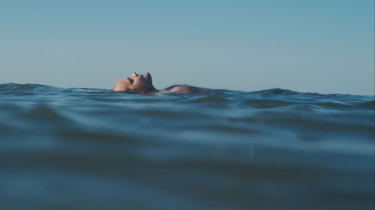 Un homme à la mer